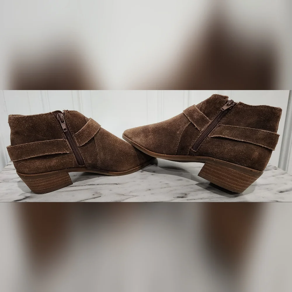 Lucky Brand brown leather suede pointed ankle boots women's size 6